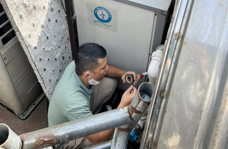 Sửa bo mạch máy Heat Pump New Energy
